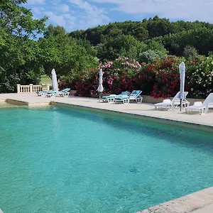  Hébergement de vacances La Bastide Artistique